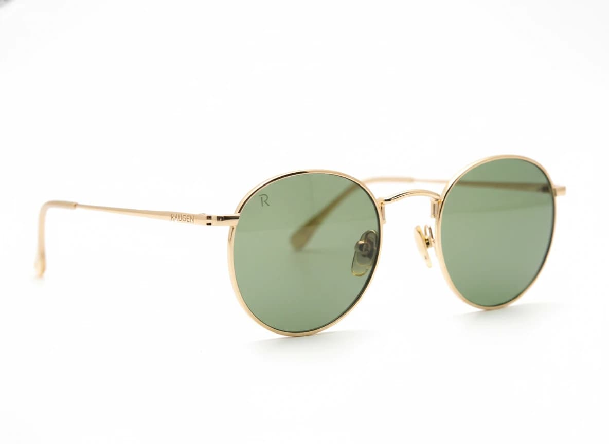 AI Sunglasses Style Identifier